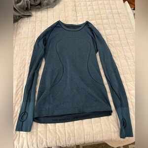 Lululemon long sleeve